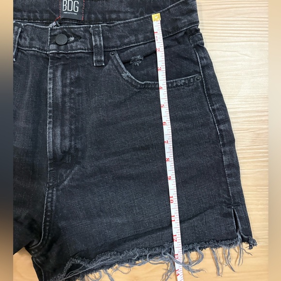 BDG UO Dark Gray Jean Shorts Frayed Hem High‑Rise Denim Women’s Size 28 - Picture 13 of 15